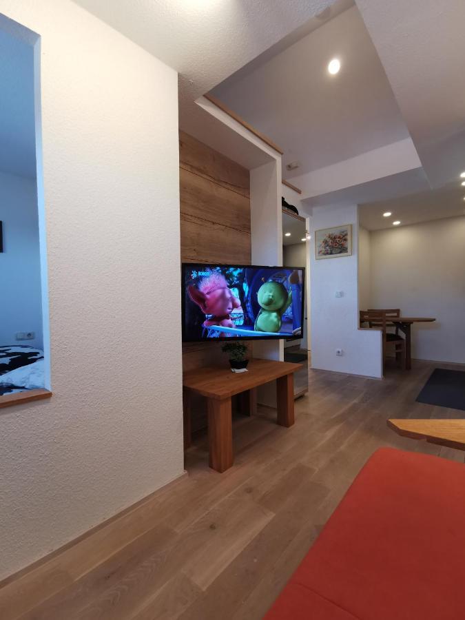 Ferienwohnung Und Pension Guertler Werdau Exteriör bild